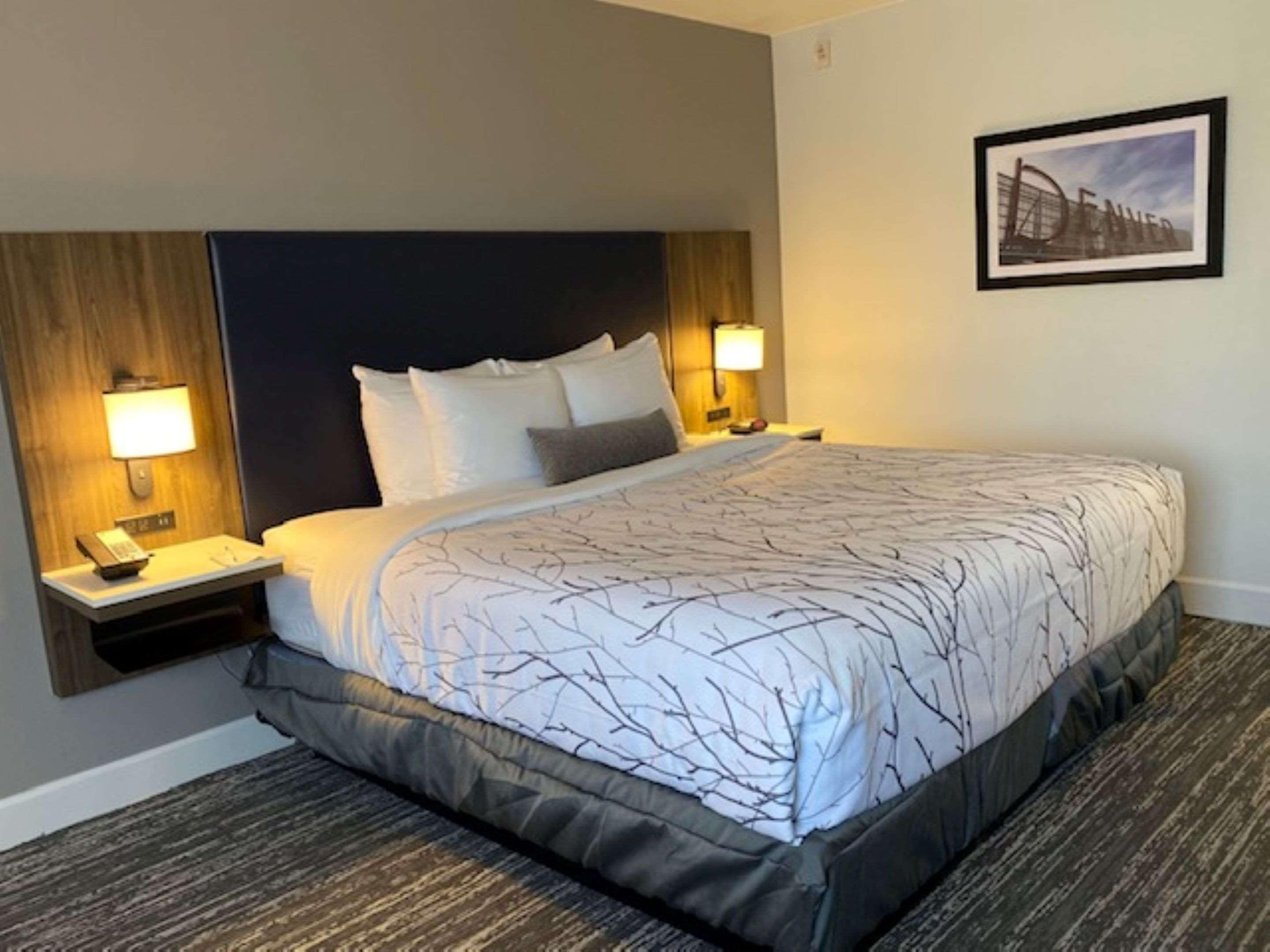 Best Western Premier Denver East Екстер'єр фото