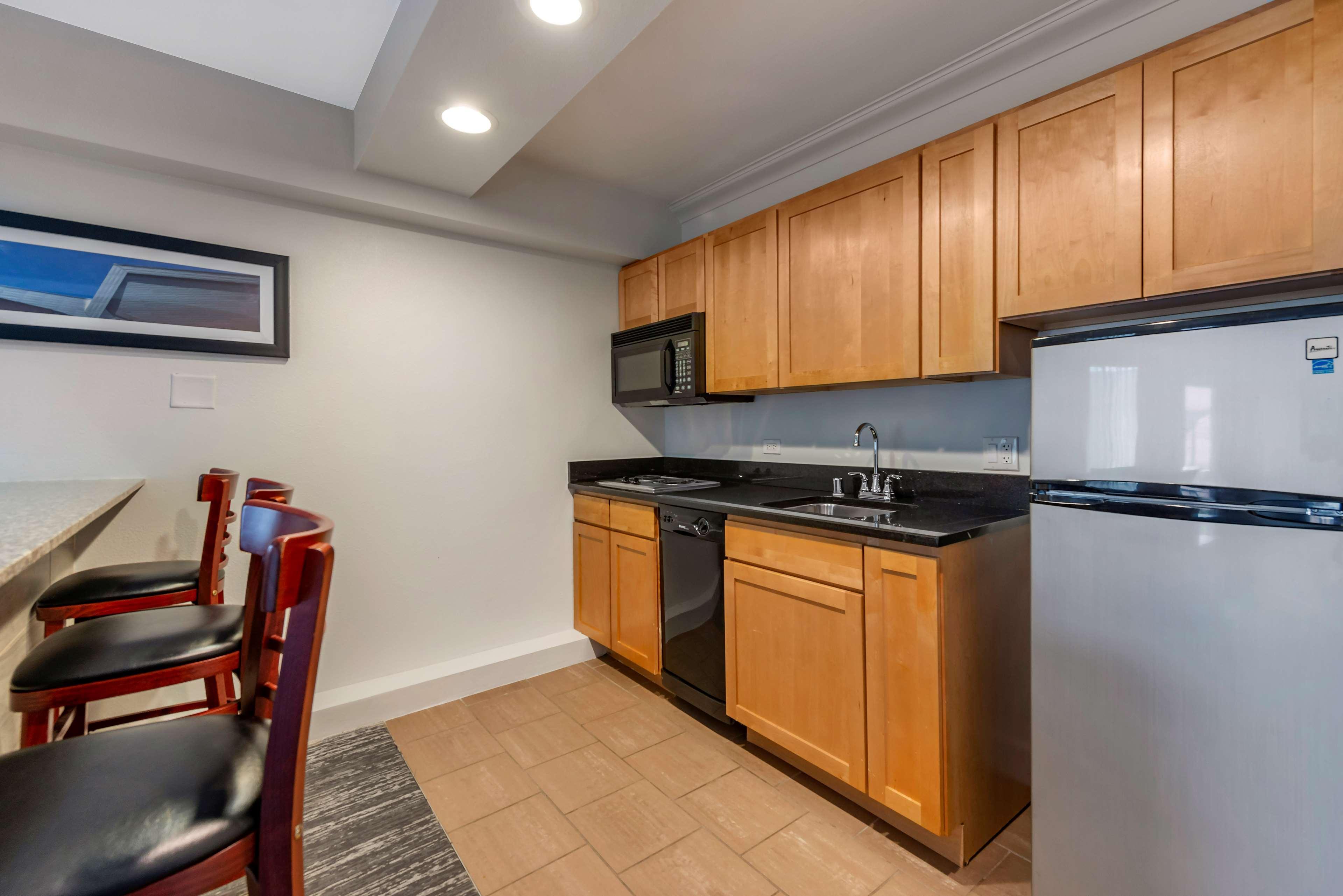Best Western Premier Denver East Екстер'єр фото