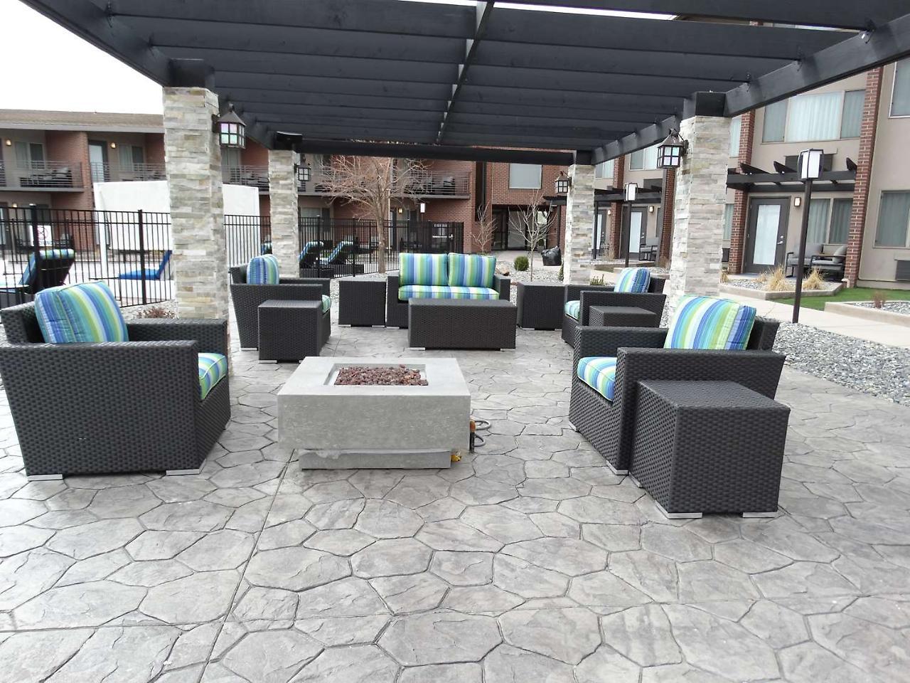 Best Western Premier Denver East Екстер'єр фото